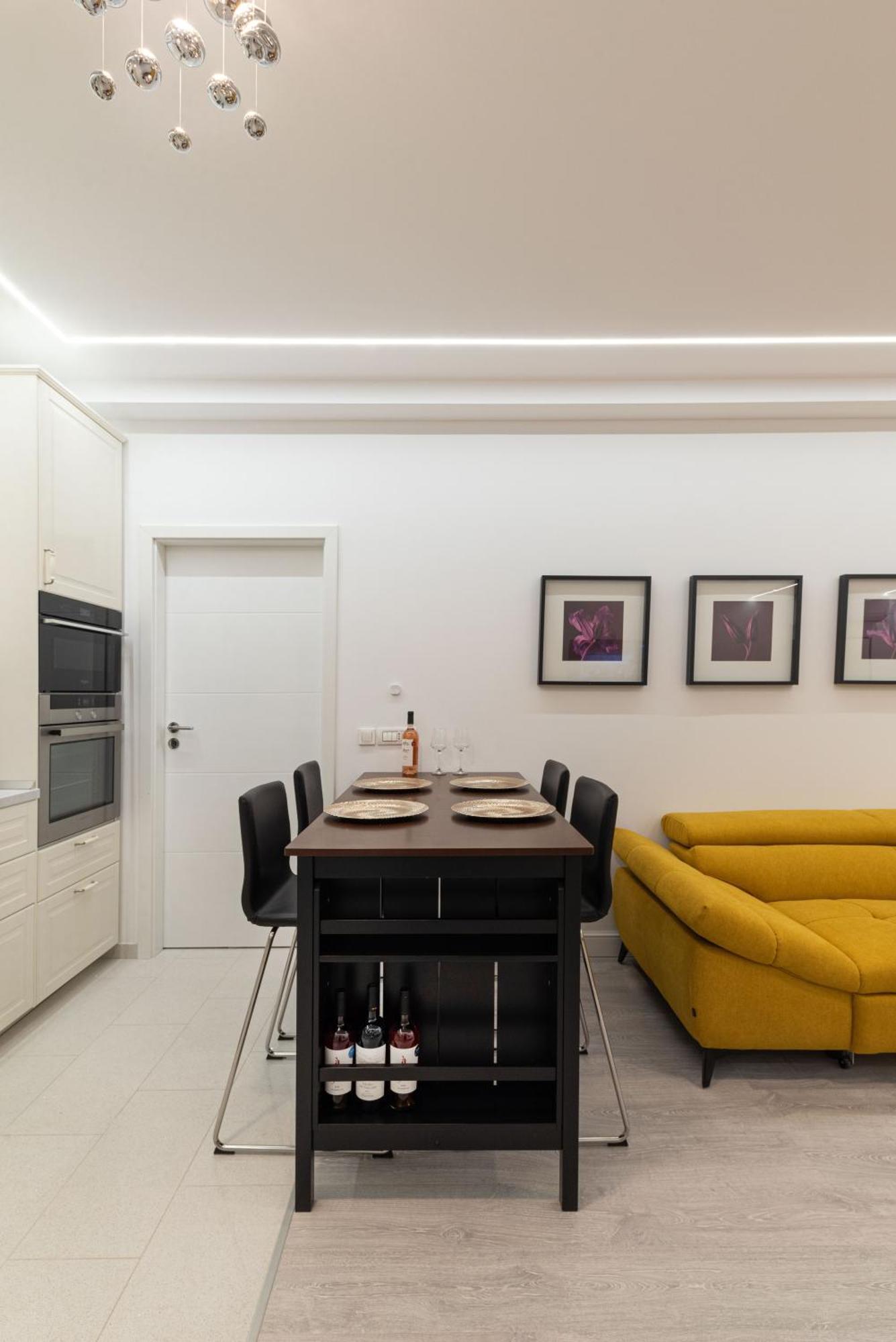 Smile Apartments Bucharest Exterior photo